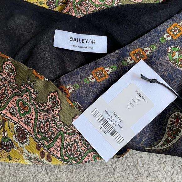 Bailey 44 Multicolor Maida Paisley Crossover V-Neck Top NWT Size Small 408-D019 - Picture 7 of 10